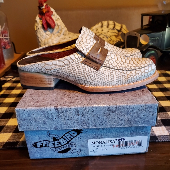 FreeBird Monalisa loafers - Picture 7 of 7